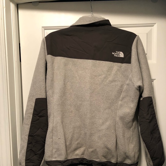 Grey North Face Denali jacket- Women’s - Picture 2 of 3